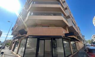 Commerce 2 Pièces 71 m² à louer à Antibes (06160)
