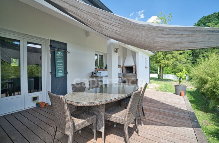 Maison de plain-pied 156 m² – 5 chambres - Montussan — photo 3