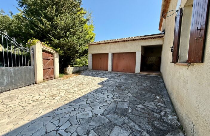 Maison à vendre 6 pièces 176 m2 jardin double garage LAURIS (84) — photo 5
