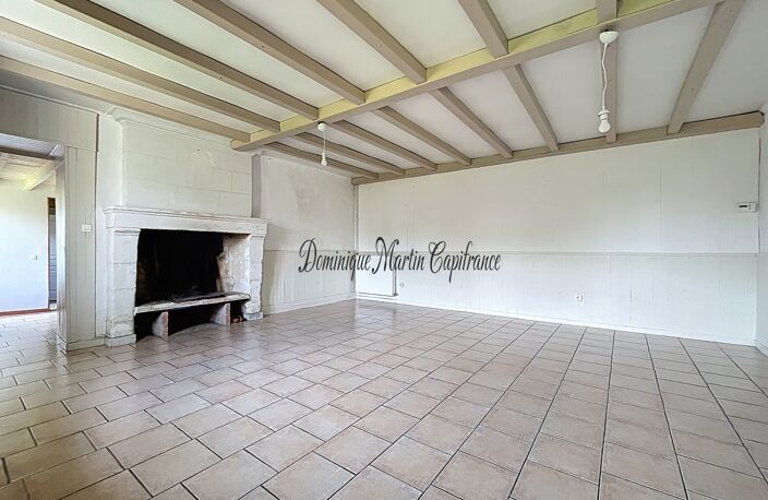 RUILLE SUR LOIR (72), maison 189m²- 7 pièces- terrains de 2845m²- garage- dépendances- puits — photo 4