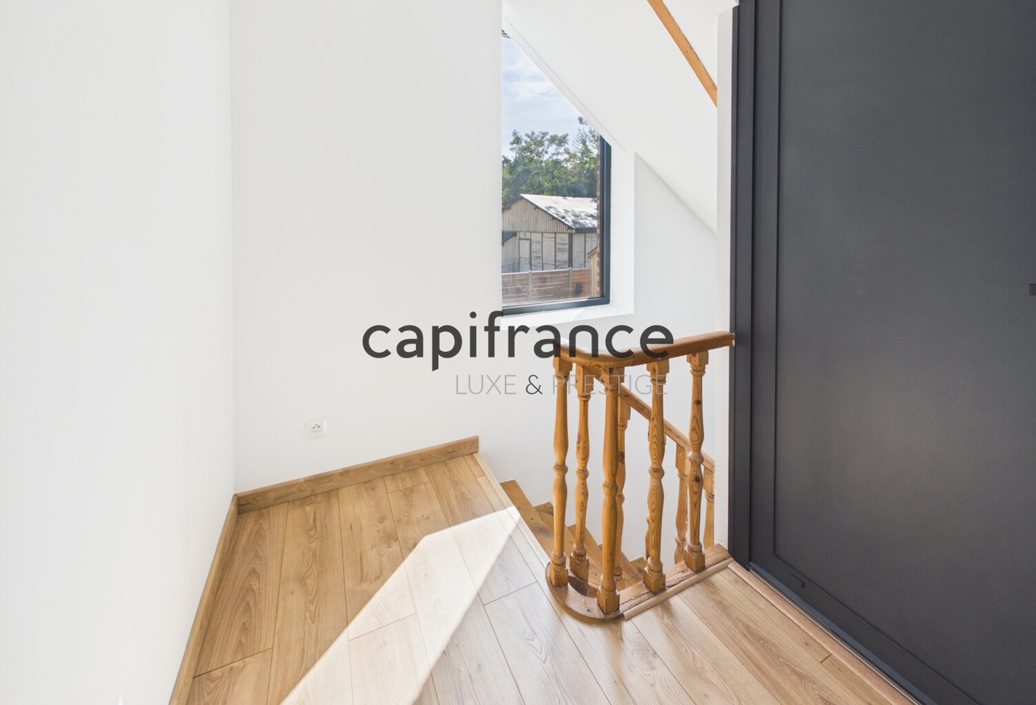 MERVILLE-FRANCEVILLE – CÔTÉ HOME VARAVILLE | BEL APPARTEMENT 3 PIÈCES ENTIÈREMENT RÉNOVÉ À QUELQUES PAS DE LA PLAGE — photo 1