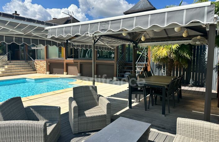 Maison à vendre 7 pièces AUXERRE (89) 167 m2  Piscine  Terrain de 2300 m2 Dépendance — photo 5