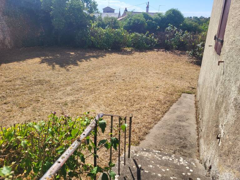 Maison à vendre 2 pièces LOUIN (79) — photo 1