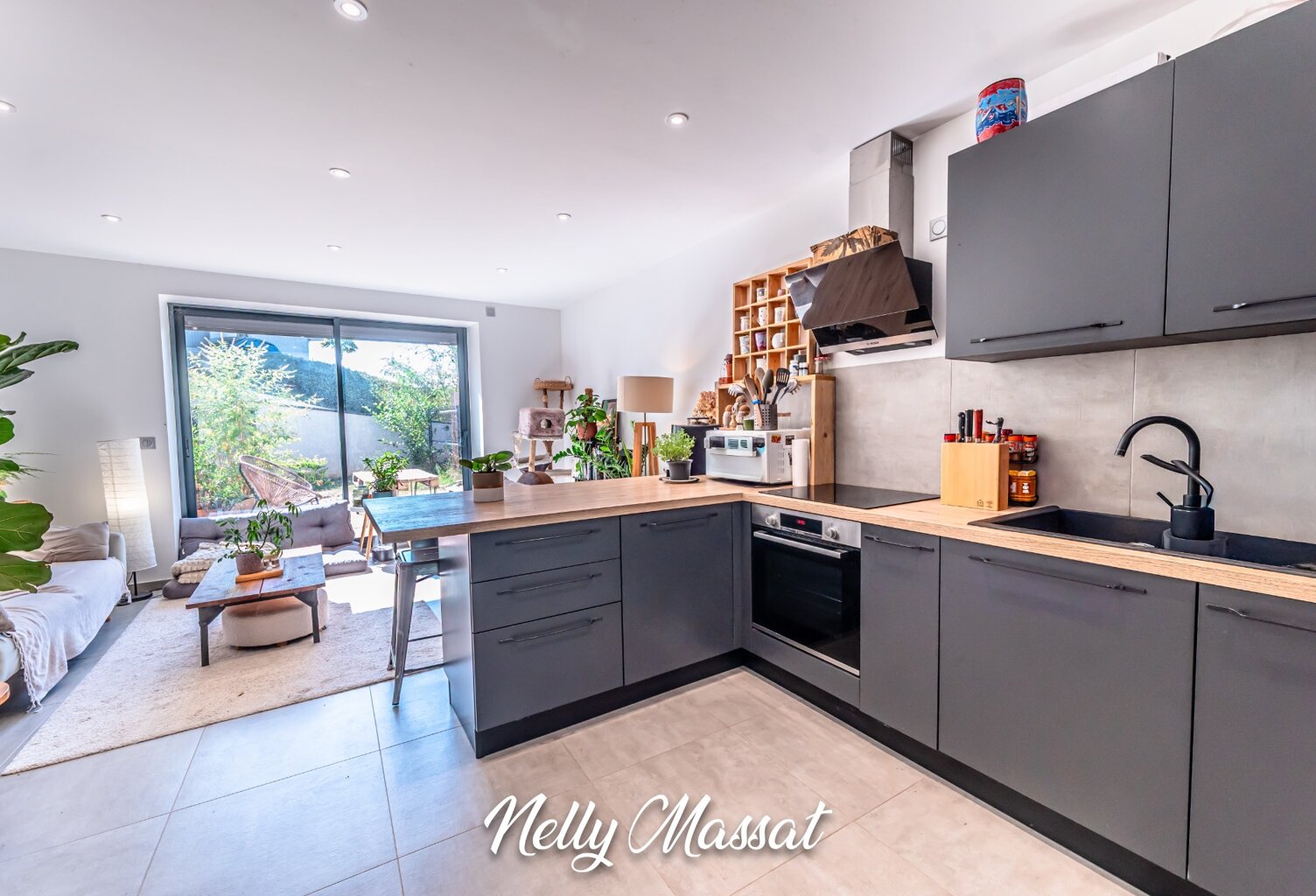 Appartement à vendre 4 pièces LA MOTTE SERVOLEX (73) - Triplex récent avec jardin et stationnement — photo 1