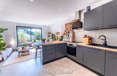 Appartement à vendre 4 pièces LA MOTTE SERVOLEX (73) - Triplex récent avec jardin et stationnement — photo du bien