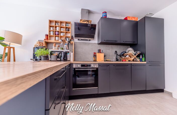 Appartement à vendre 4 pièces LA MOTTE SERVOLEX (73) - Triplex récent avec jardin et stationnement — photo 2
