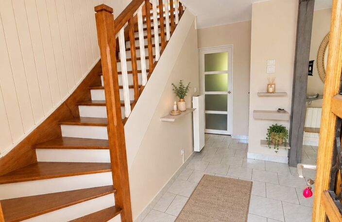 👀 POURQUOI CETTE MAISON À ÉGLY POURRAIT BIEN VOUS SURPRENDRE ? 🏡 4 CHAMBRES & JARDIN ! — photo 2