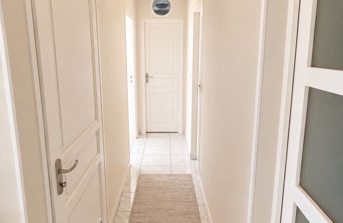 👀 POURQUOI CETTE MAISON À ÉGLY POURRAIT BIEN VOUS SURPRENDRE ? 🏡 4 CHAMBRES & JARDIN ! — photo 4