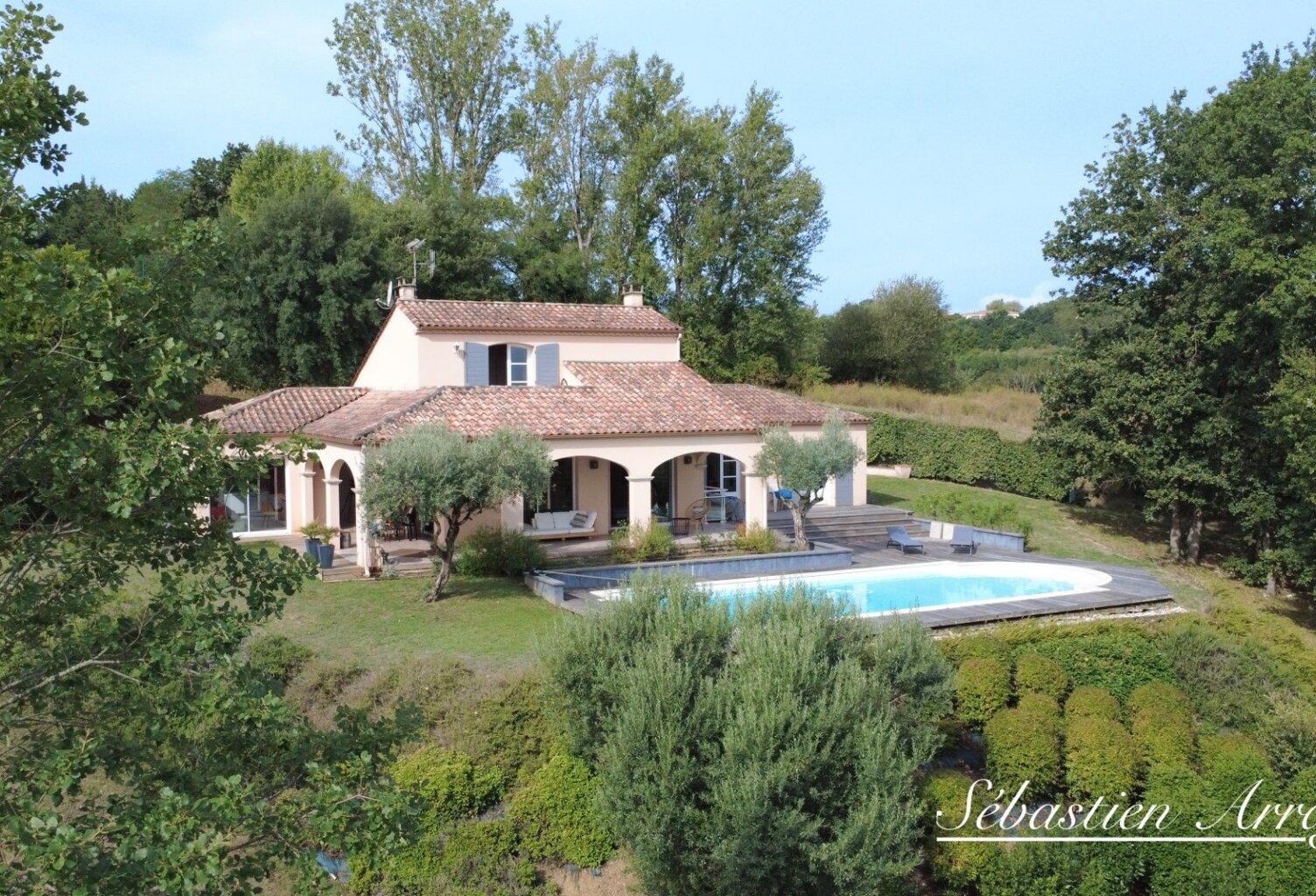 VILLA AUX ACCENTS MÉDITERRANÉENS AVEC PISCINE & VUE PANORAMIQUE – AUX PORTES D’AGEN- SAINTE COLOMBE EN BRUILHOIS (47) — photo 1