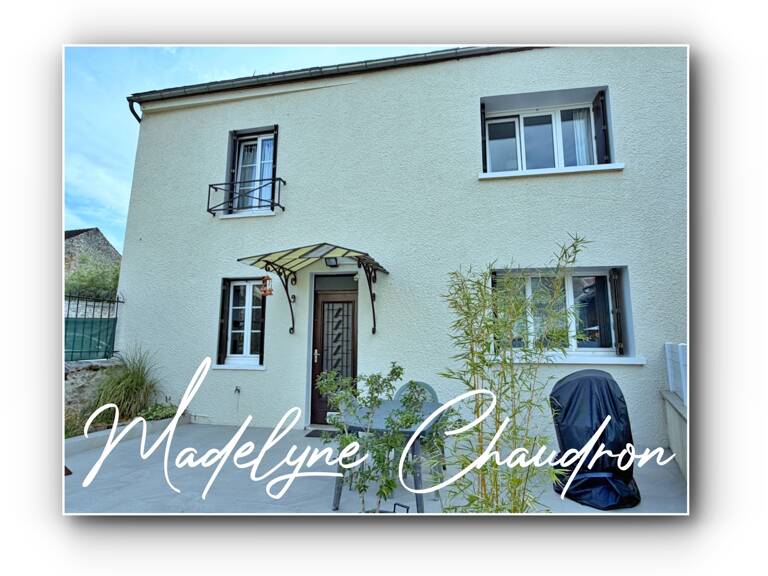 BOURAY-SUR-JUINE – Maison ancienne 4 chambres  – Jardin – 2 stationnements — photo 1