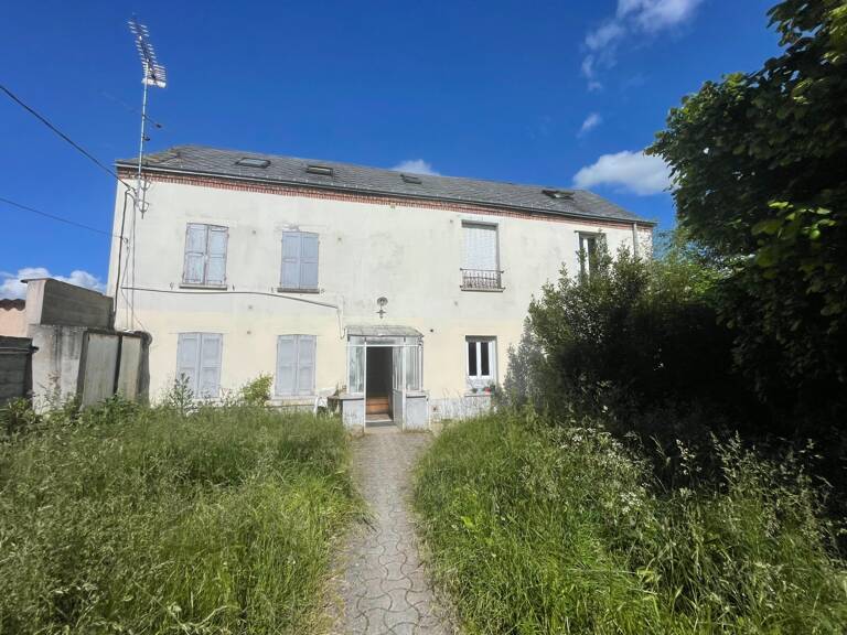 Immeuble à vendre CHARTRES (28)+ une grange de 120 m² — photo 1