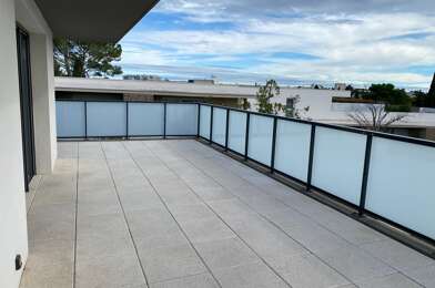 Appartement 3 pièces 1055 €