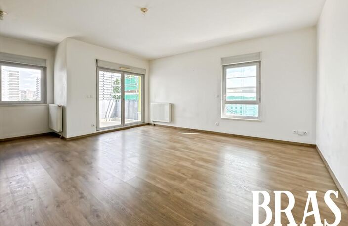 BEAULIEU - MANGIN - T3 DERNIER ETAGE + GARAGE DOUBLE — photo 2