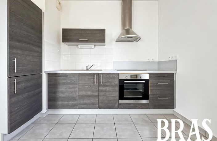 BEAULIEU - MANGIN - T3 DERNIER ETAGE + GARAGE DOUBLE — photo 4
