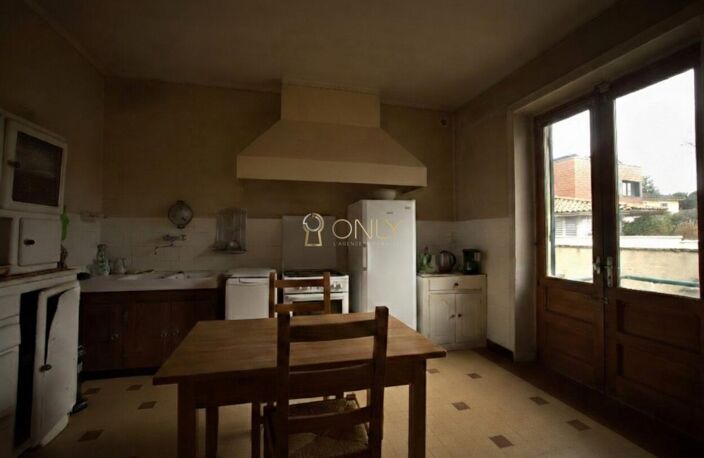 Neuville-sur-Saône, Maison à rénover, 5 chambres — photo 3