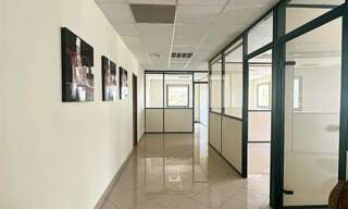 Bureau  92 m² à louer à Vitrolles (13127)