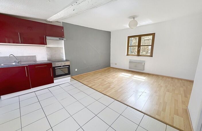 Appartement T2 - À Louer - Avignon Intra-Muros — photo 2