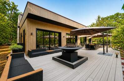 Maison de 8 pièces de 245 m² à Lamorlaye — photo du bien