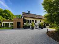 Maison de 8 pièces de 245 m² à Lamorlaye — photo 2
