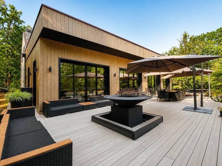 Maison de 8 pièces de 245 m² à Lamorlaye — photo 1