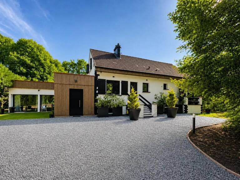 Maison de 8 pièces de 245 m² à Lamorlaye — photo 1
