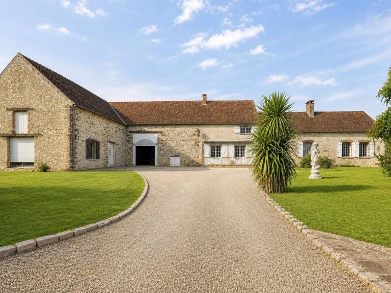 Maison de 6 pièces 180 m² 7mn de Donnemarie Dontilly — photo 1