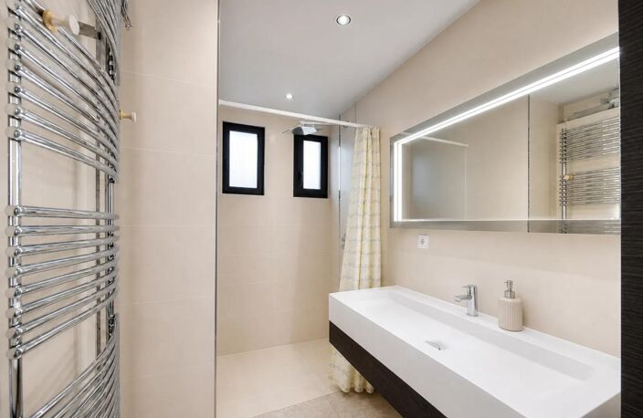 Maison de 9 pièces de 188 m² à Feyzin — photo 5