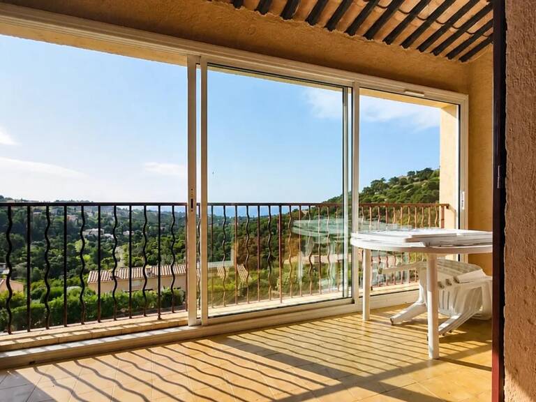 Appartement 2 pièces de 37 m² à Roquebrune-sur-Argens — photo 1