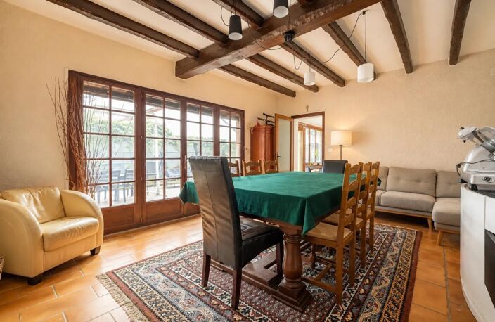 Maison de 7 pièces de 135 m² à Sainte-Geneviève-des-Bois — photo 3