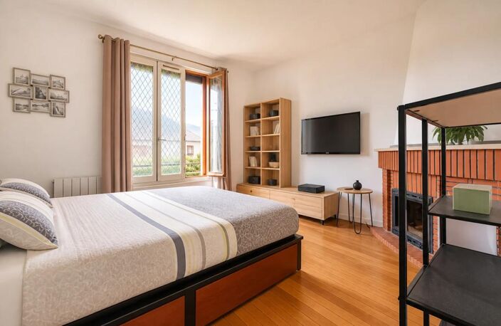 Maison de 7 pièces de 135 m² à Sainte-Geneviève-des-Bois — photo 4