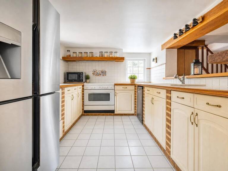 Maison de 7 pièces de 135 m² à Sainte-Geneviève-des-Bois — photo 1