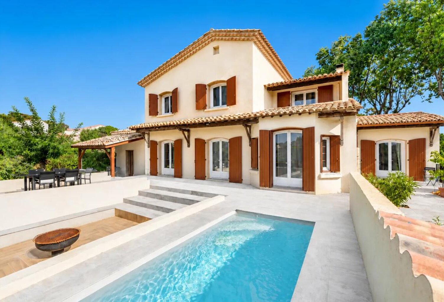 Maison de 6 pièces de 179 m² à Gabian — photo 1