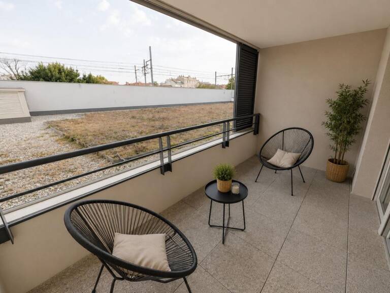 AVIGNON – T2 AVEC TERRASSE, VUE DÉGAGÉE ET PARKING PRIVÉ — photo 1