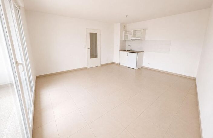 AVIGNON – T2 AVEC TERRASSE, VUE DÉGAGÉE ET PARKING PRIVÉ — photo 2