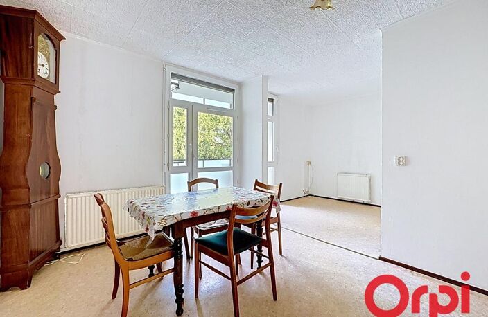 Appartement À Vendre dans copropriété entièrement rénovée — photo 4