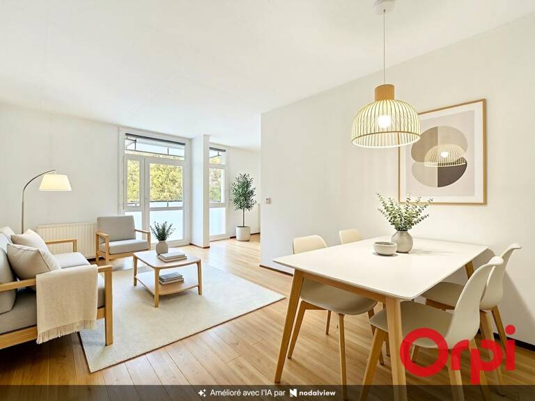 Appartement À Vendre dans copropriété entièrement rénovée — photo 1