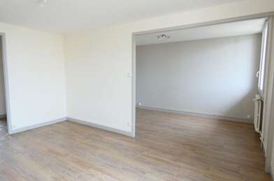 Appartement 3 pièces 880 €