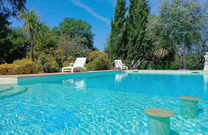 Maison À Vendre de 150 m² + dépendances de 80 m² + piscine — photo 4