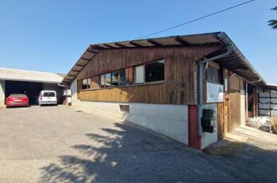 Local industriel  1800 €