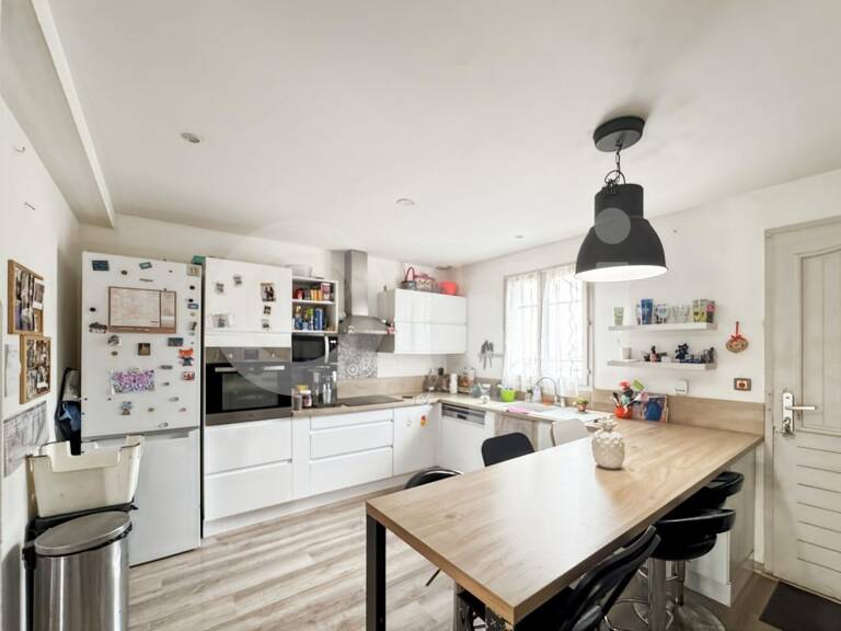 EXCLUSIVITÉ ORPI – Maison familiale avec piscine au cœur de La Crau — photo 1