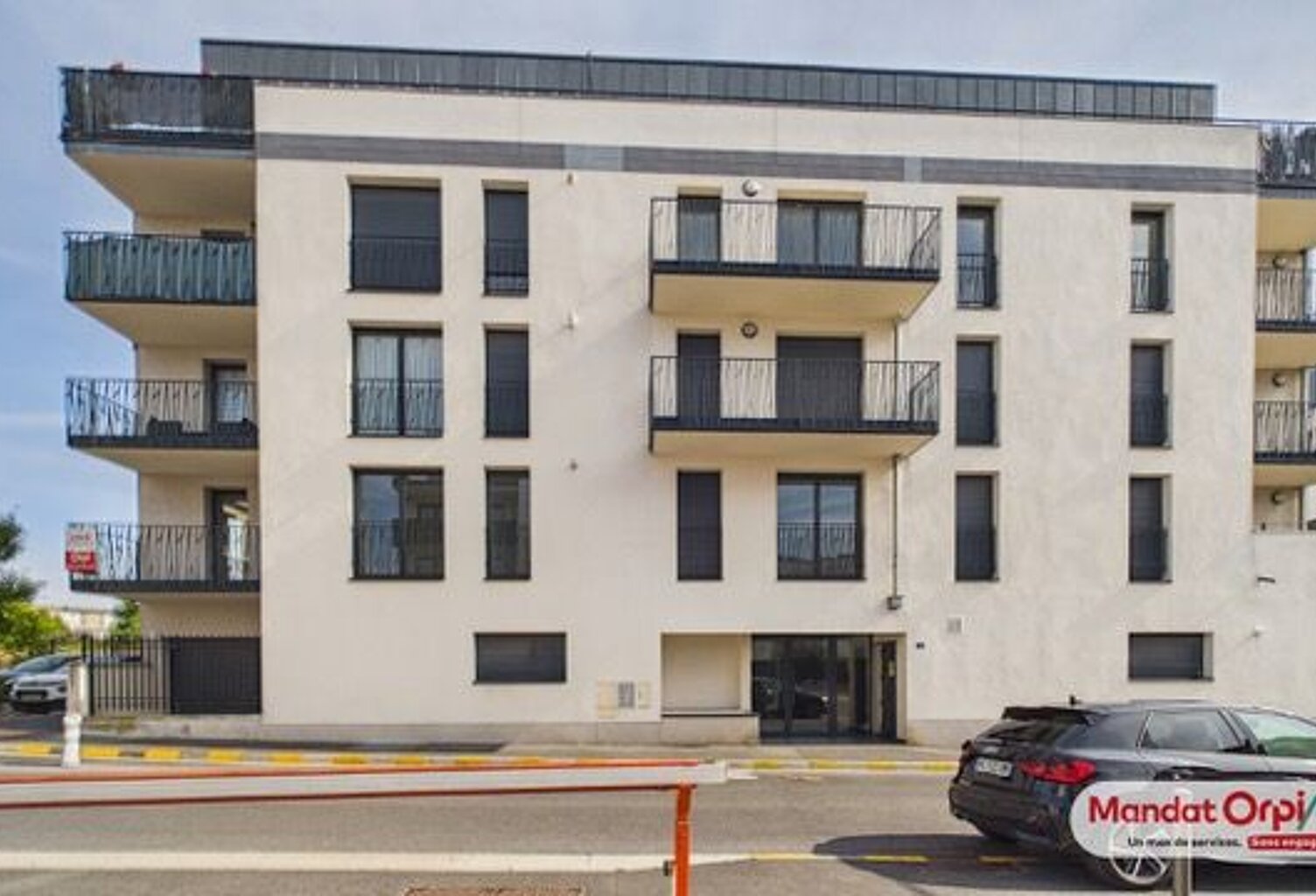REIMS centre, immeuble récent, appartement de type 3 avec 2 terrasses, 2 chambres, Parking — photo 1