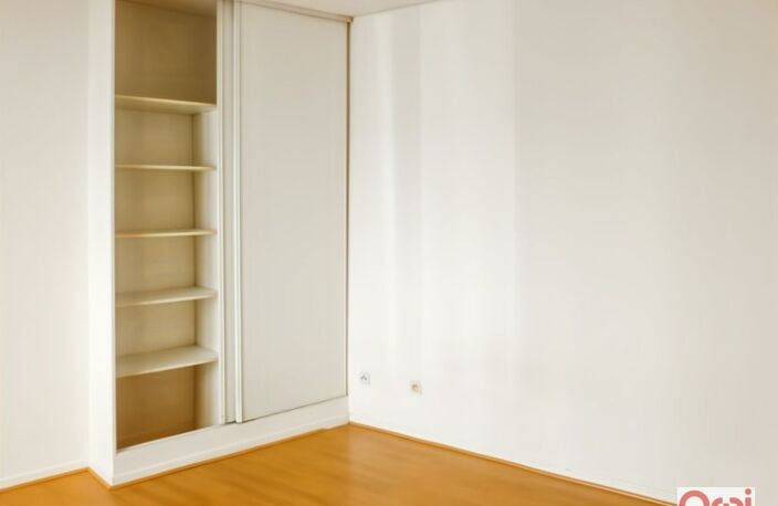 Appartement REIMS 1 pièce(s) 20 m² — photo 2