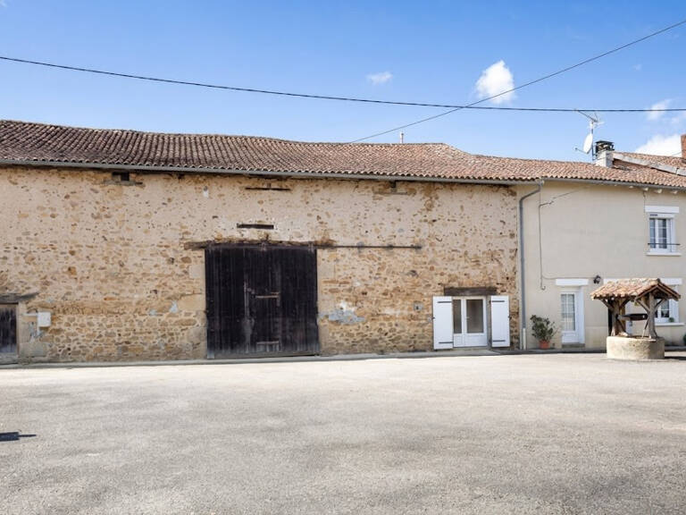 ENSEMBLE IMMOBILIER DE CARACTERE - 3 MAISONS, 2 GRANGES ET 1 PATIO - UN PROJET UNIQUE A IMAGINER — photo 1