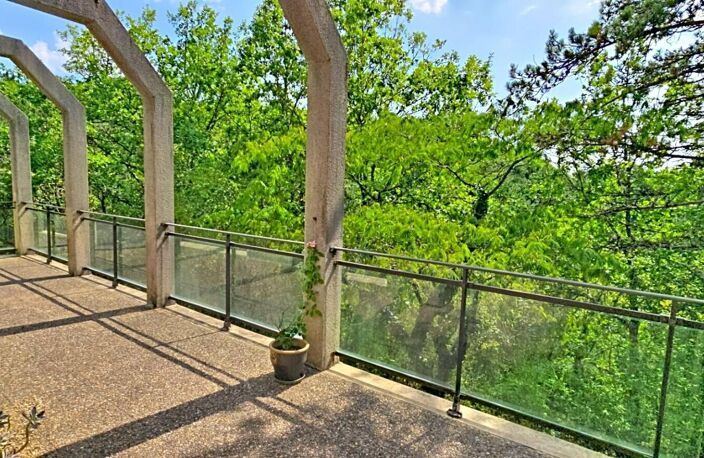 Maison d'architecte d'une surface habitable de 185 m², sur plus de 7 000 m² de terrain, à Boulazac — photo 4