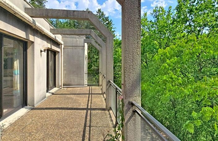 Maison d'architecte d'une surface habitable de 185 m², sur plus de 7 000 m² de terrain, à Boulazac — photo 5