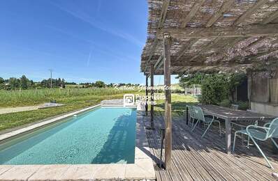 5 min Libourne : Fronsac : Maison familiale climatisée avec piscine et vues — photo du bien