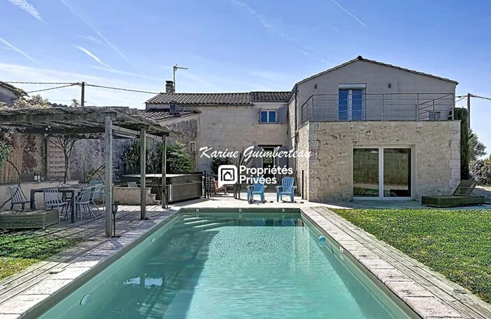 5 min Libourne : Fronsac : Maison familiale climatisée avec piscine et vues — photo 2