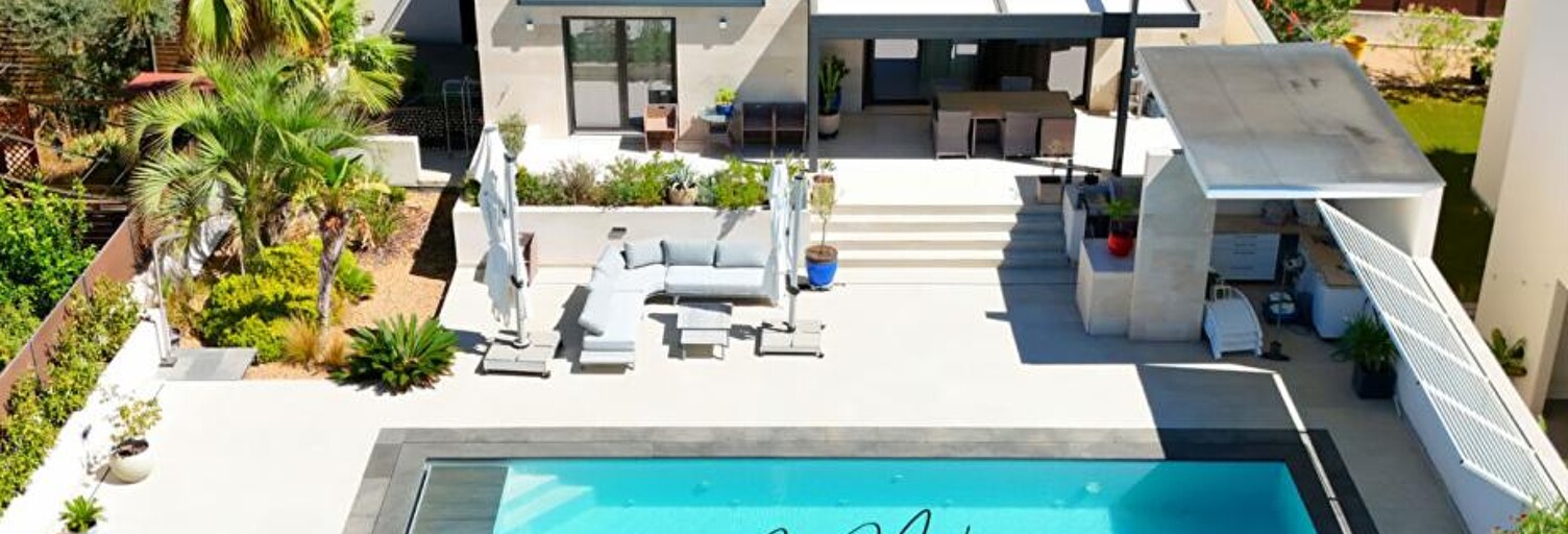 Maison 7 Pièces 150 m² à vendre à Saint-Cyr-sur-Mer (83270)