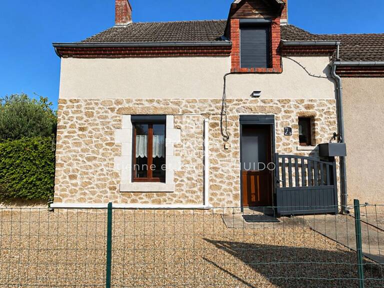 Maison de 67 m², 3 pièces, une dépendance, serre et extérieurs - Vatan — photo 1