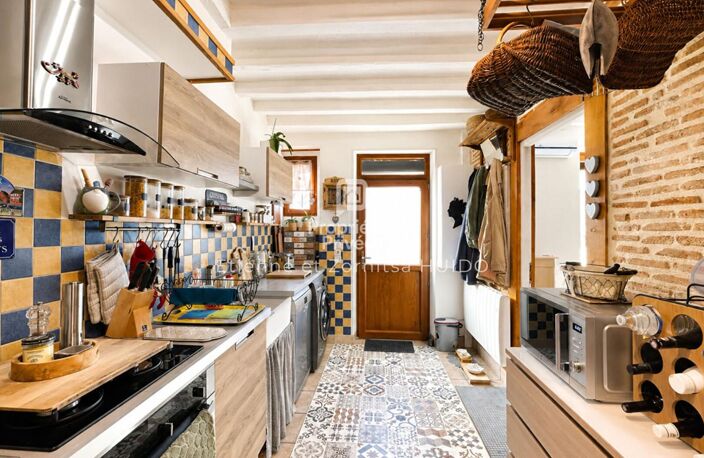 Maison de 67 m², 3 pièces, une dépendance, serre et extérieurs - Vatan — photo 2